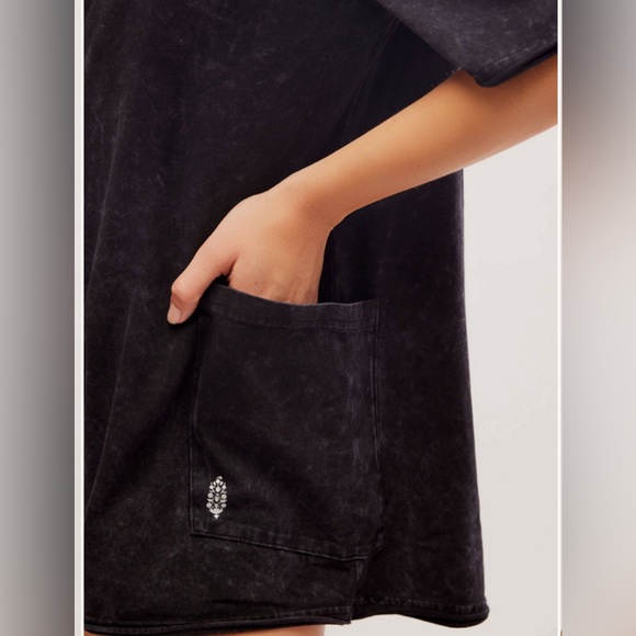 FP Movement Women's Hot Shot Tee Romper - black wash - size L - Picture 3 of 6